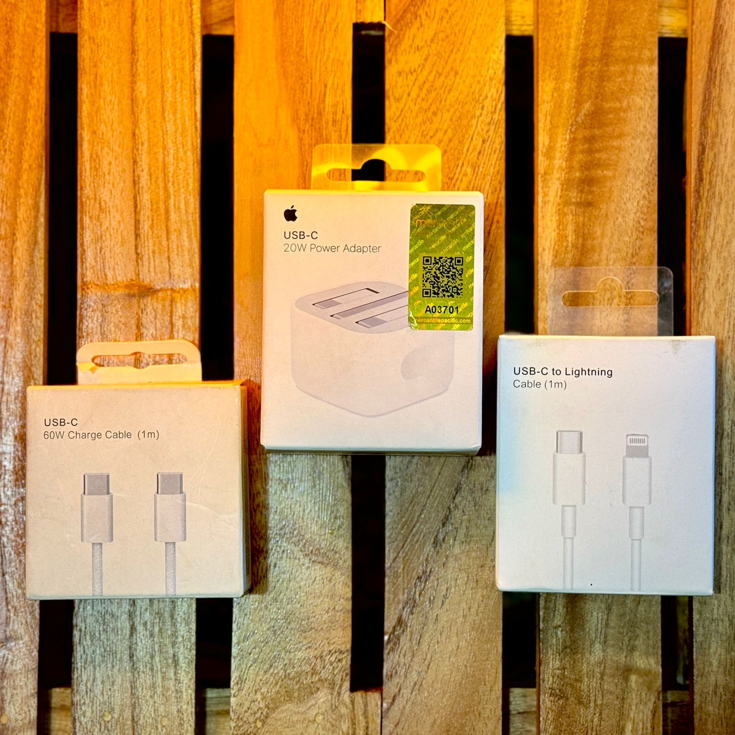 Original iPhone Charger and Cable - 20W 3 pin - iPhone Lightning and USB C Cables